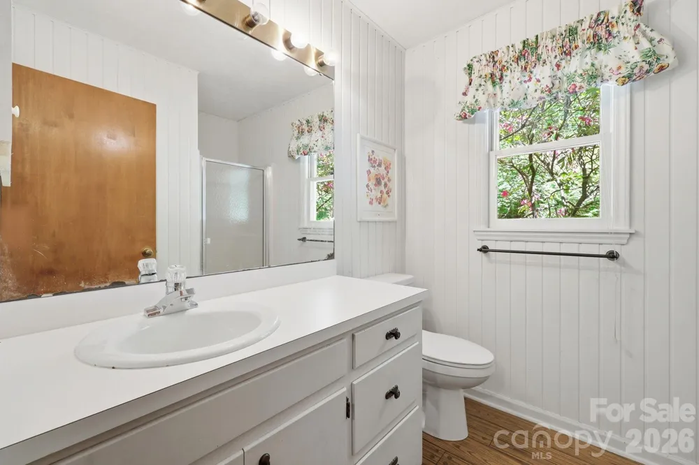 169 Sleepy Hollow Lane Canton, NC 28716