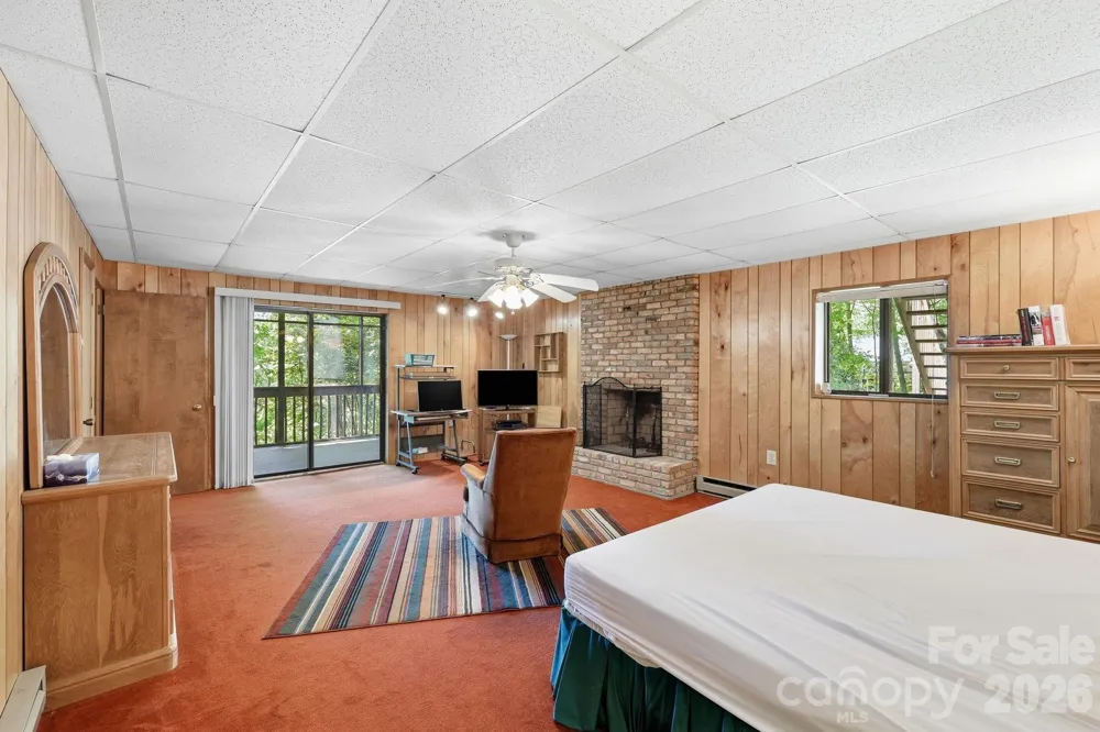 169 Sleepy Hollow Lane Canton, NC 28716