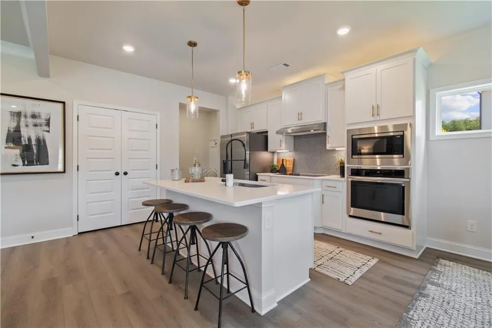 62 Avian Way Auburn, GA 30011
