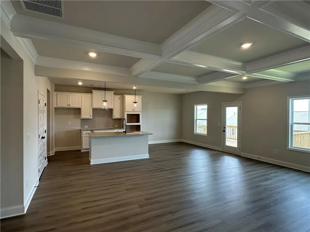 62 Avian Way Auburn, GA 30011