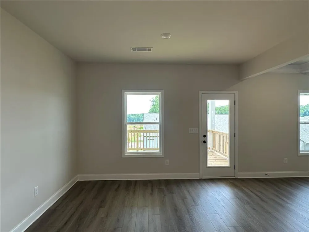 62 Avian Way Auburn, GA 30011