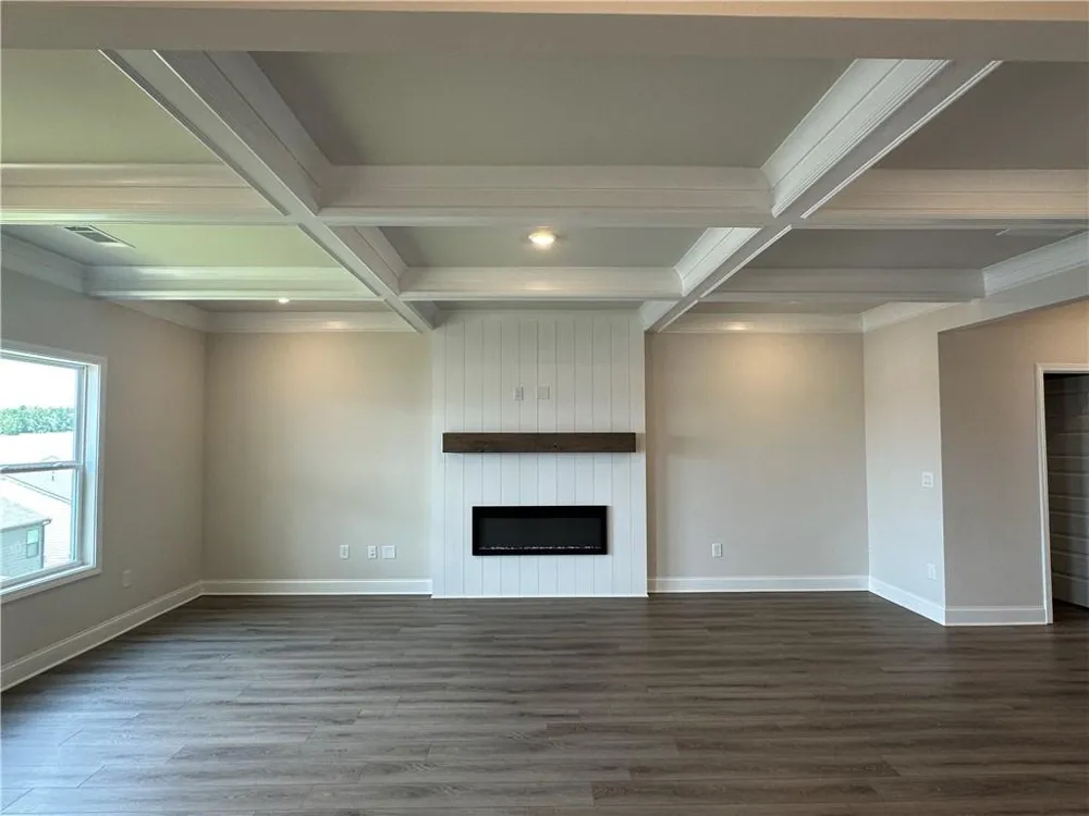 62 Avian Way Auburn, GA 30011