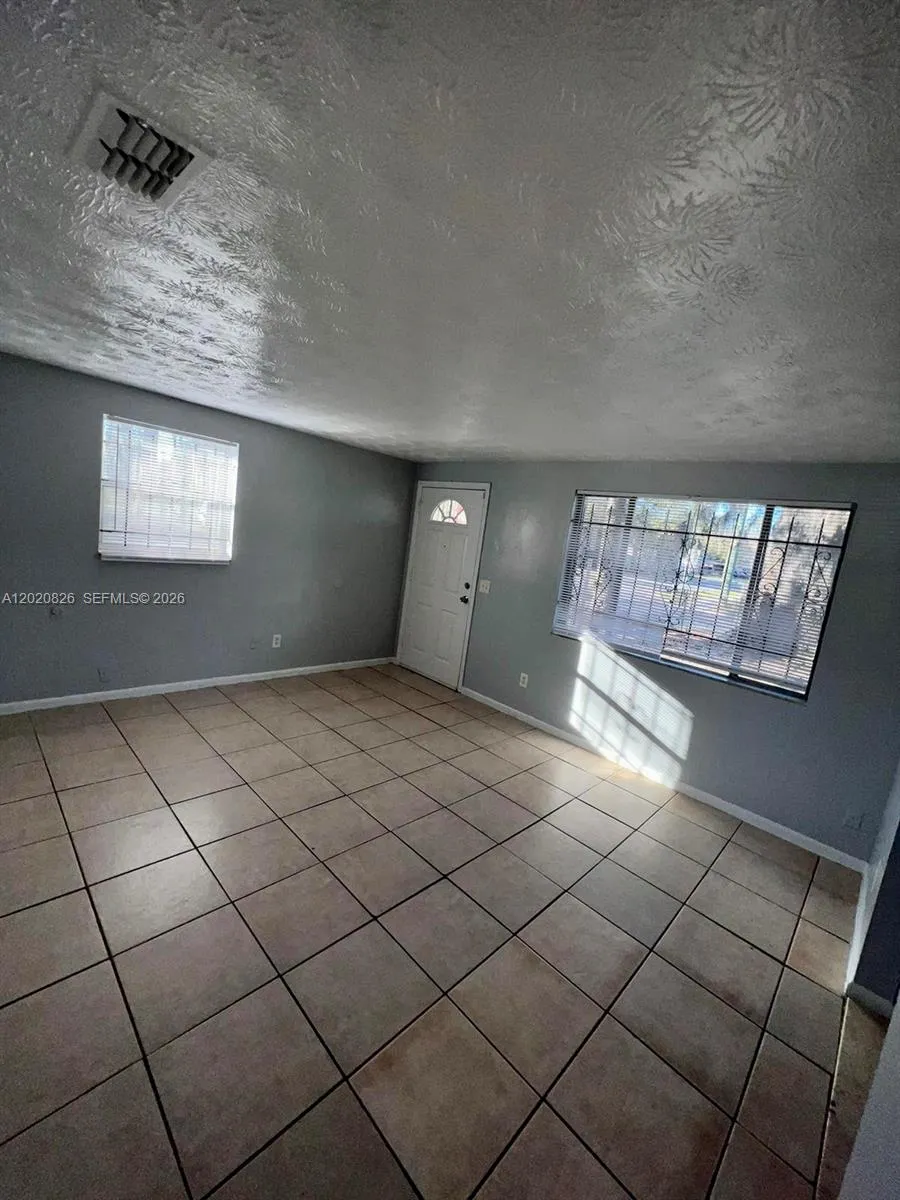 2644 West Jacksonville, FL 32209