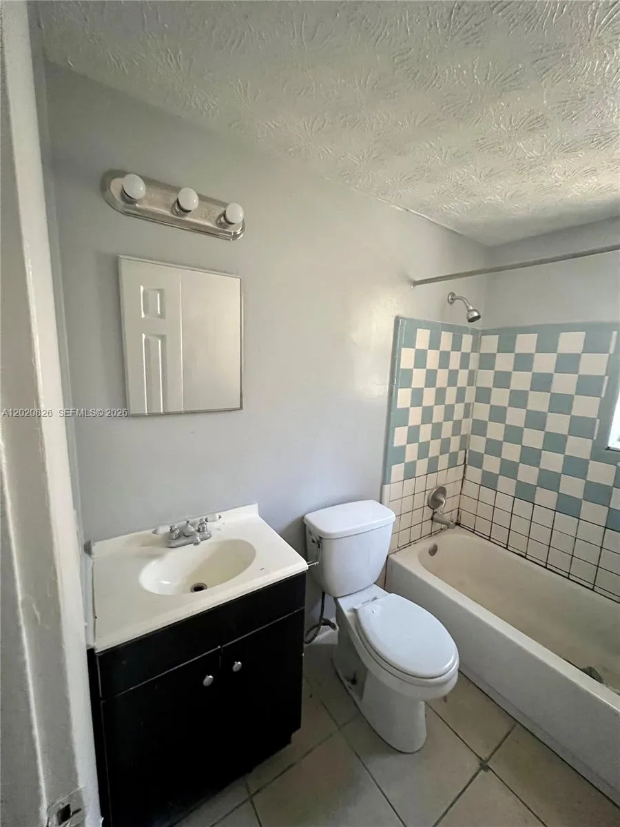 2644 West Jacksonville, FL 32209