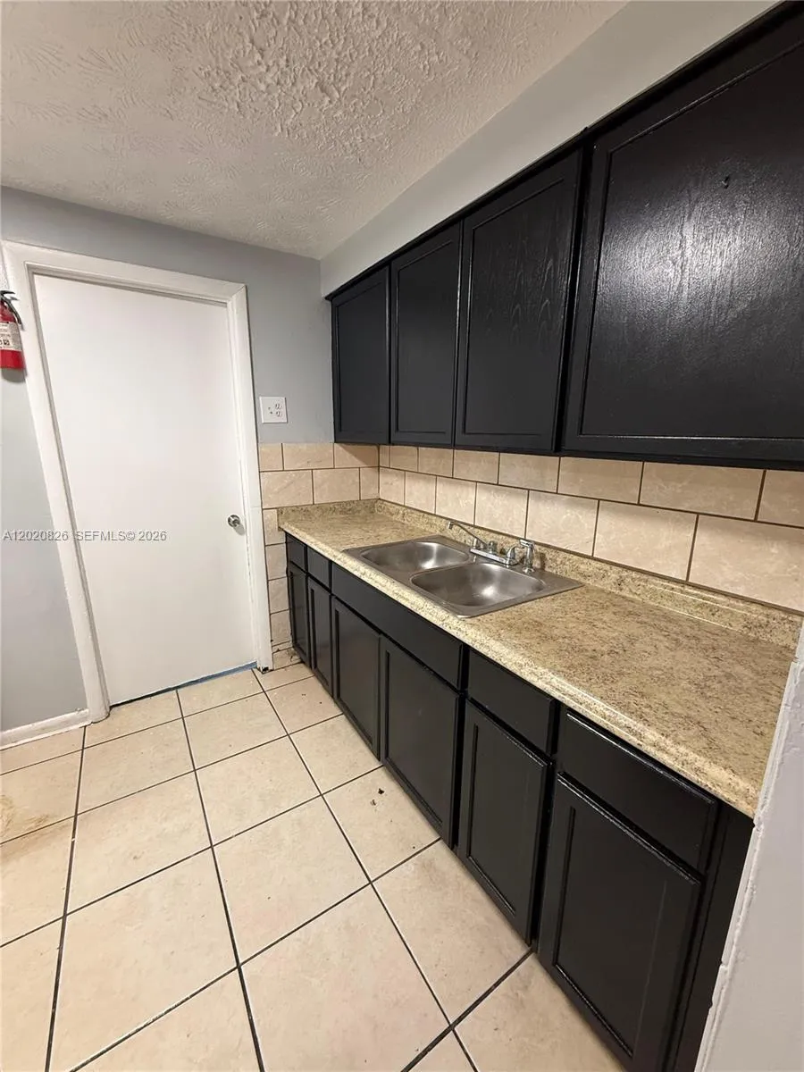 2644 West Jacksonville, FL 32209