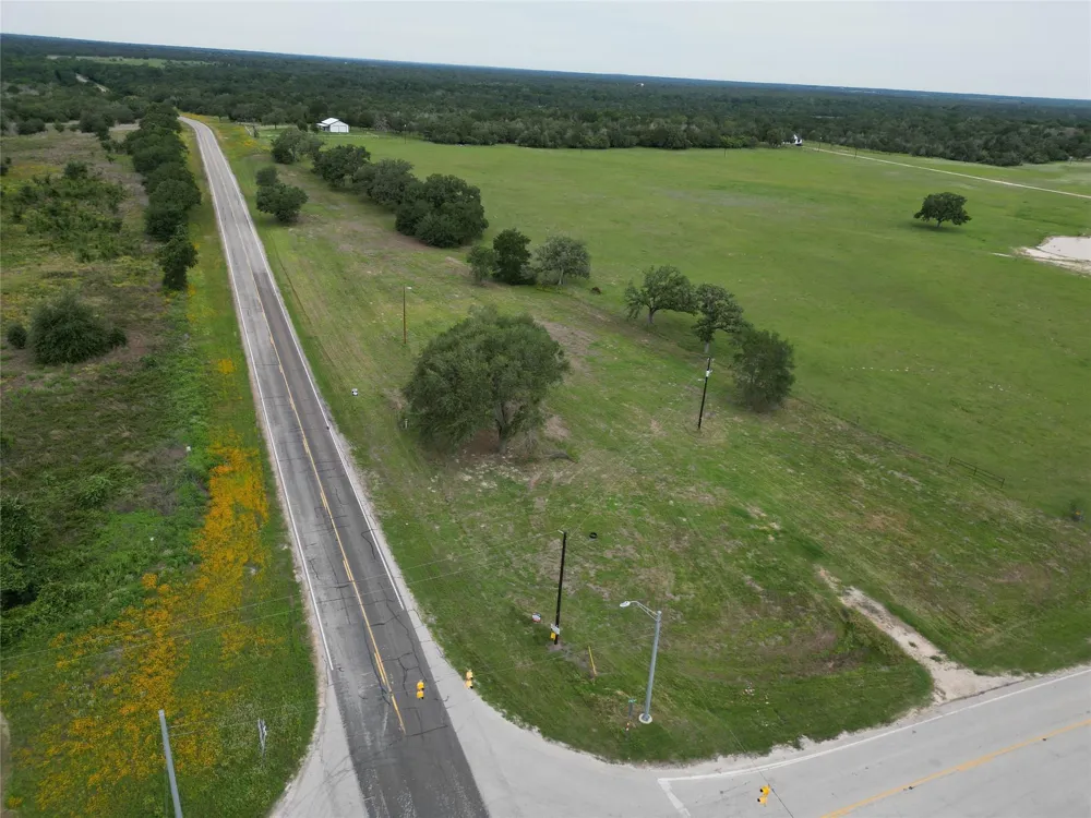 4903 Fm 180 Ledbetter, TX 78946