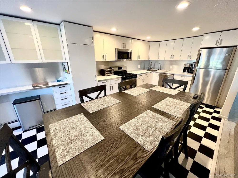 2 Biarritz Street Long Beach, NY 11561