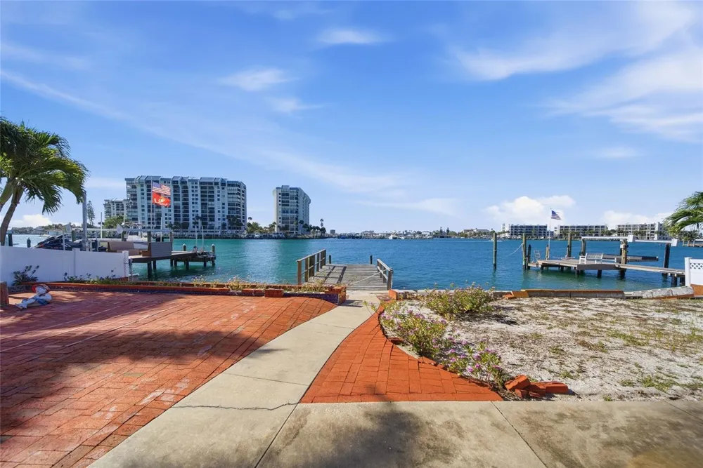 4 BELLEVUE DRIVE Treasure Island, FL 33706