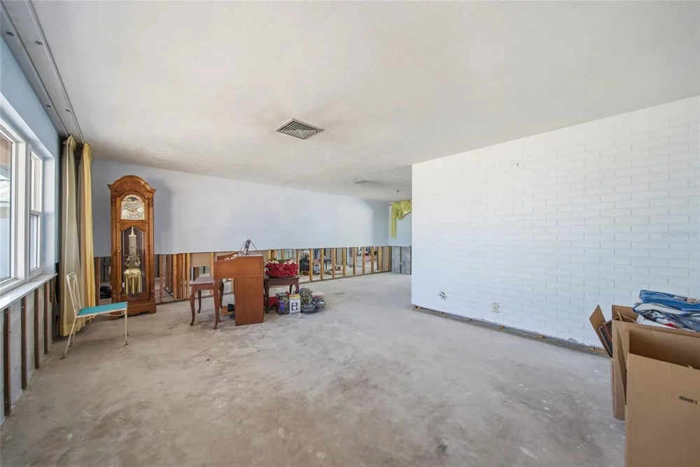 4 BELLEVUE DRIVE Treasure Island, FL 33706