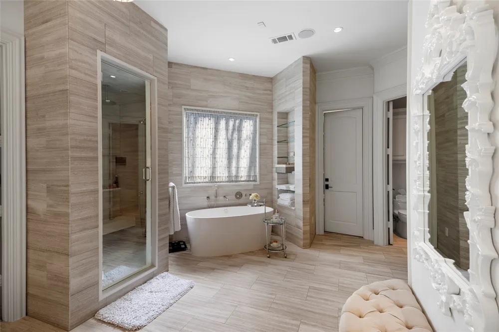 9525 Alva Court Dallas, TX 75220