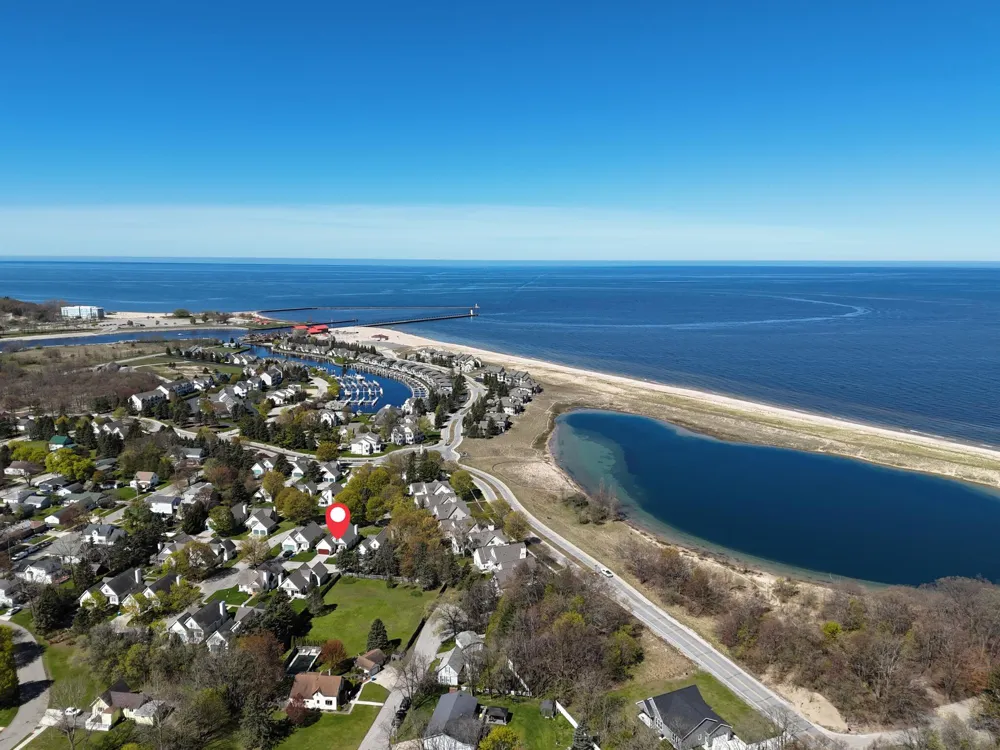 10 Cottage Lane Manistee, MI 49660