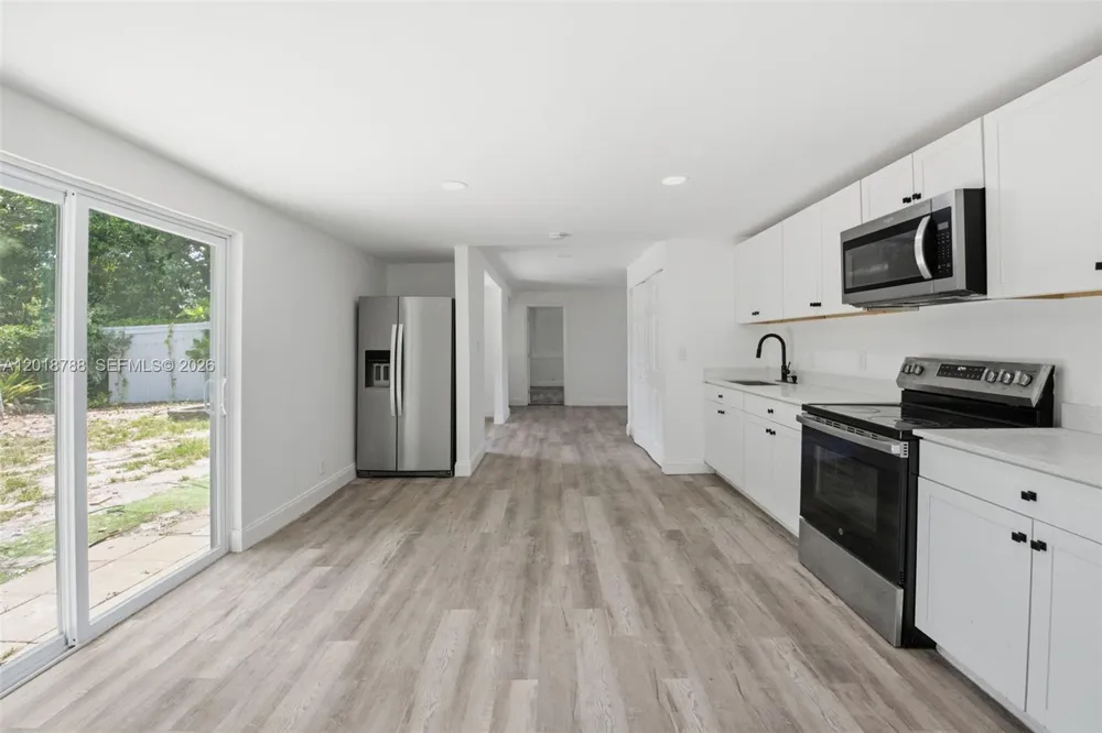 4621 SW 31st Dr West Park, FL 33023