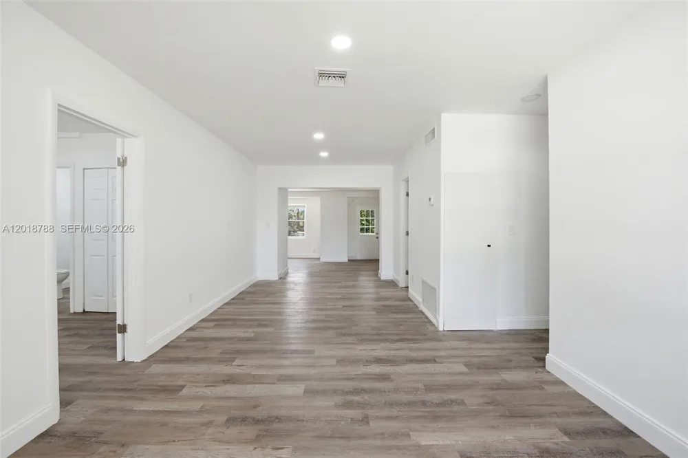 4621 SW 31st Dr West Park, FL 33023