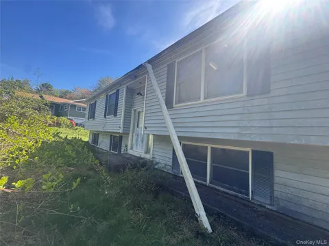 1613 Forestburgh Road