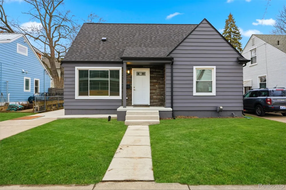 3050 Catalpa Drive Berkley City, MI 48072