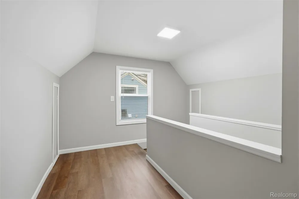 3050 Catalpa Drive Berkley City, MI 48072