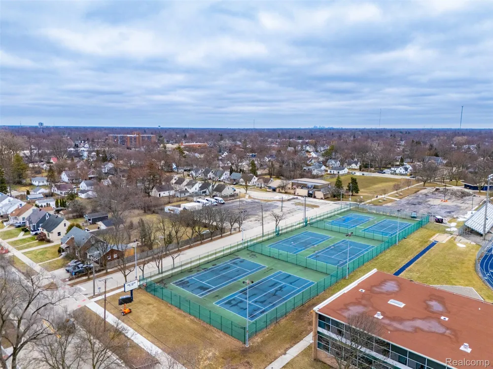 3050 Catalpa Drive Berkley City, MI 48072