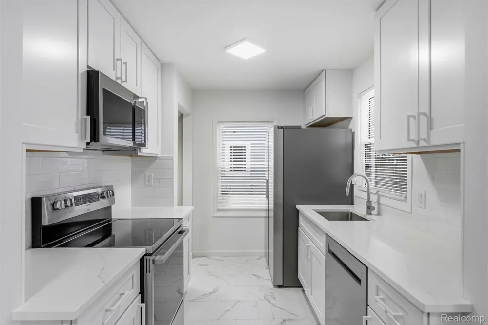 3050 Catalpa Drive Berkley City, MI 48072