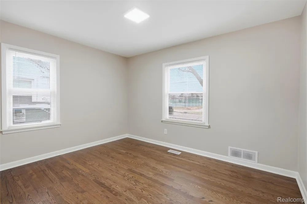 3050 Catalpa Drive Berkley City, MI 48072