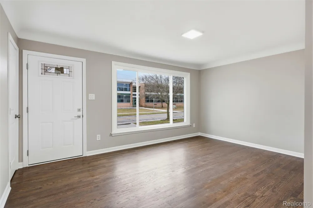 3050 Catalpa Drive Berkley City, MI 48072