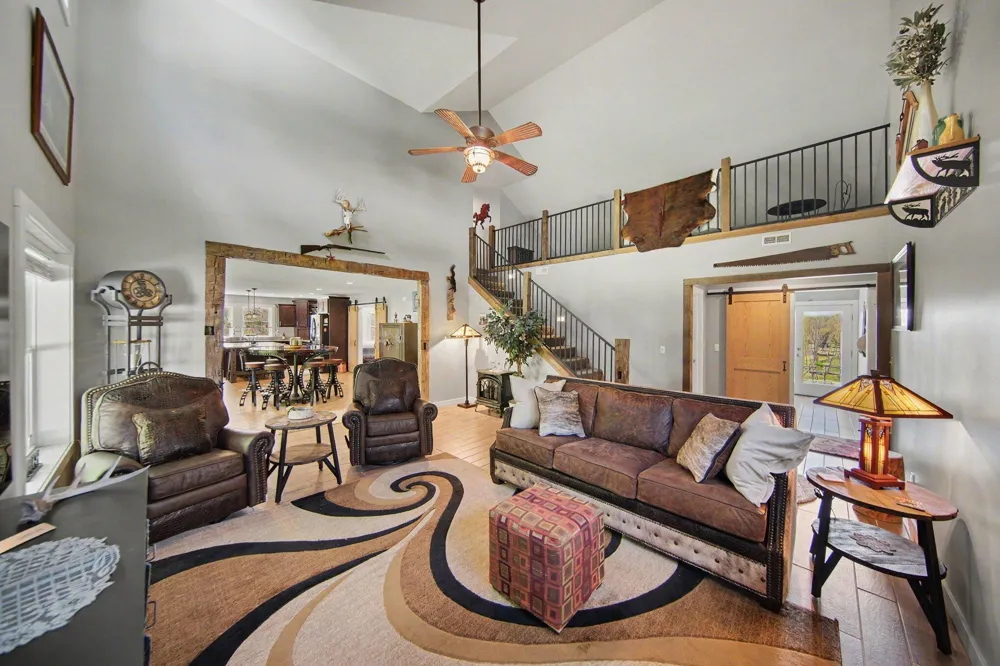 7572 Tucker Lane Leoni Township, MI 49201