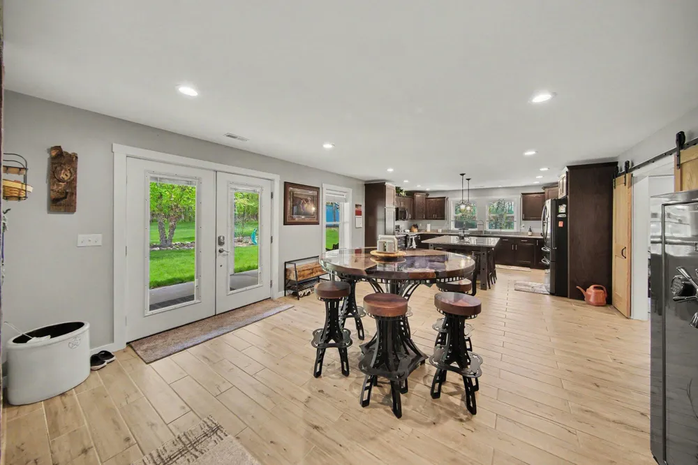 7572 Tucker Lane Leoni Township, MI 49201