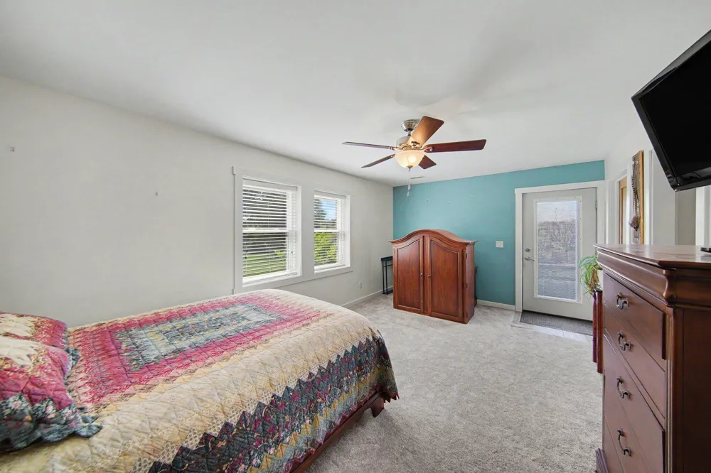 7572 Tucker Lane Leoni Township, MI 49201