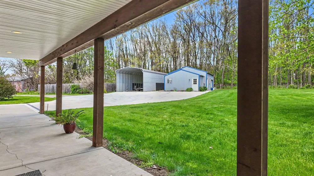 7572 Tucker Lane Leoni Township, MI 49201
