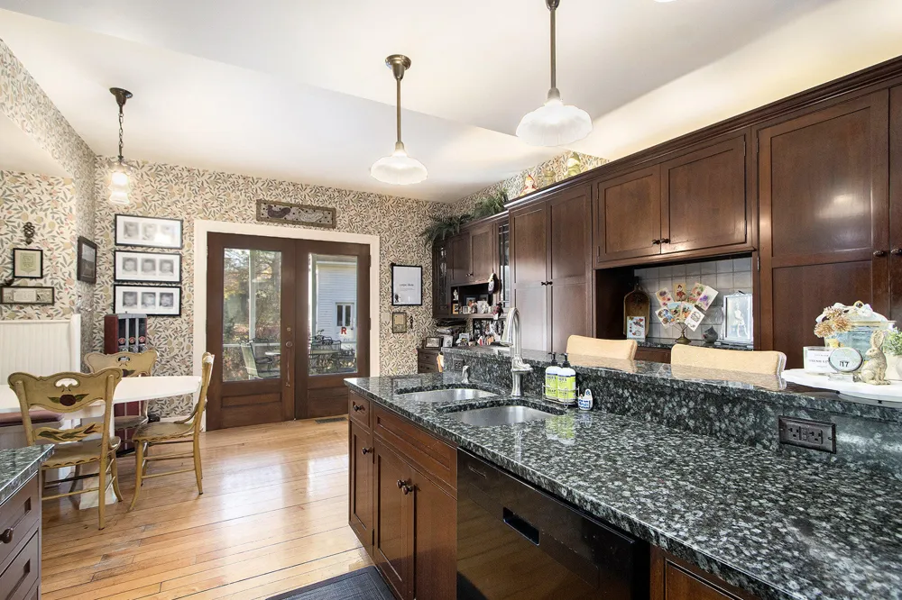 208 W Prospect Street Marshall City, MI 49068