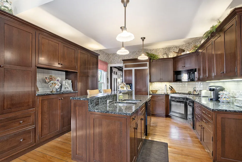 208 W Prospect Street Marshall City, MI 49068