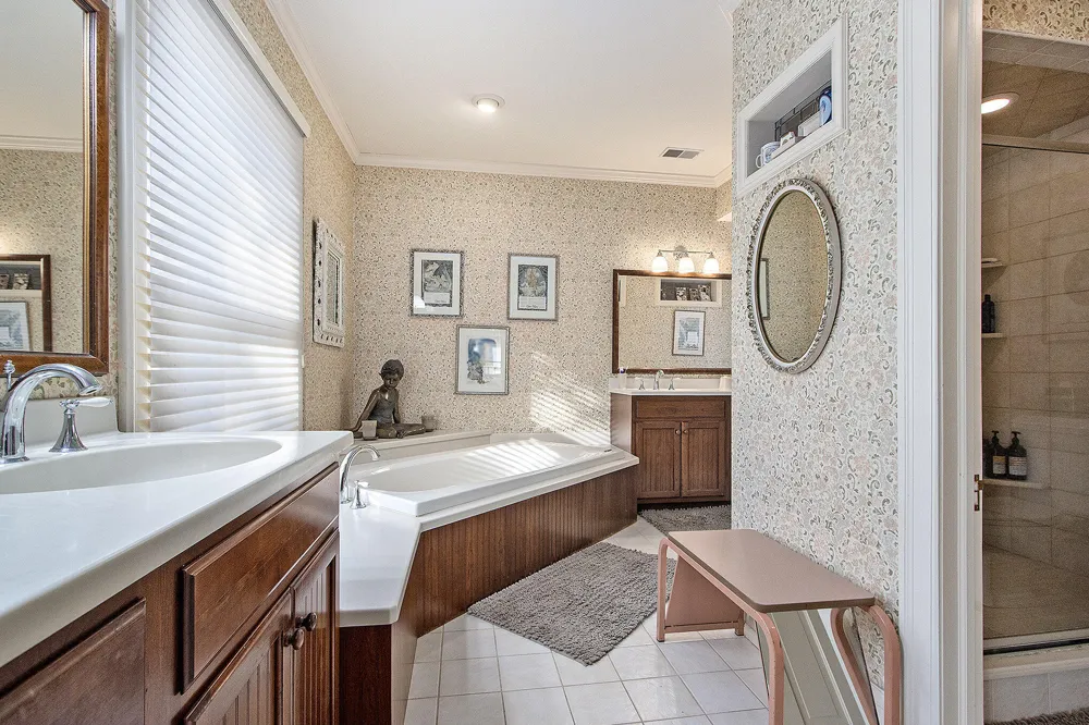 208 W Prospect Street Marshall City, MI 49068