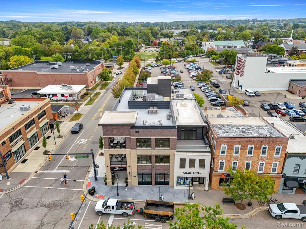 156 Center Unit 301 Northville City, MI 48167