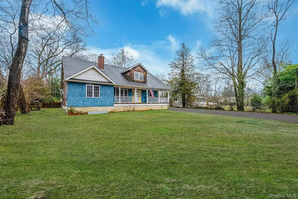 273 Country Road Miller Place, NY 11764