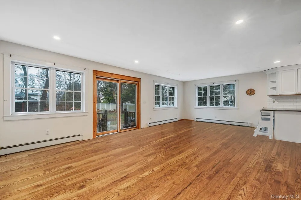 273 Country Road Miller Place, NY 11764