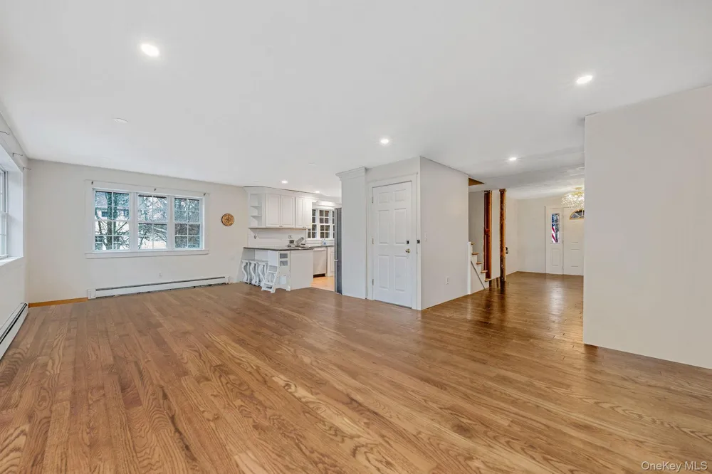 273 Country Road Miller Place, NY 11764