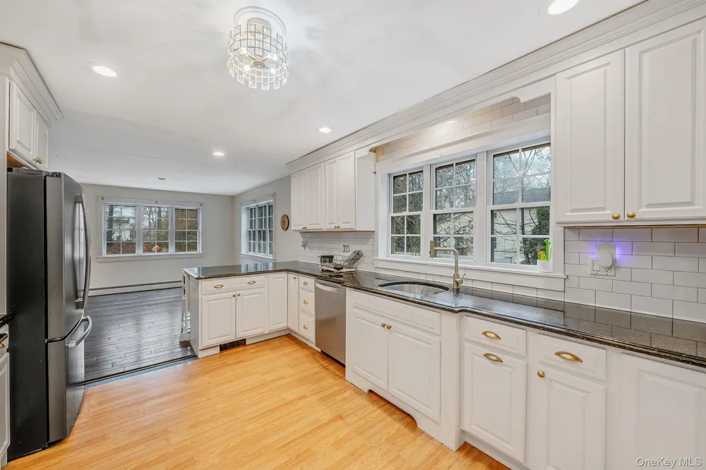 273 Country Road Miller Place, NY 11764