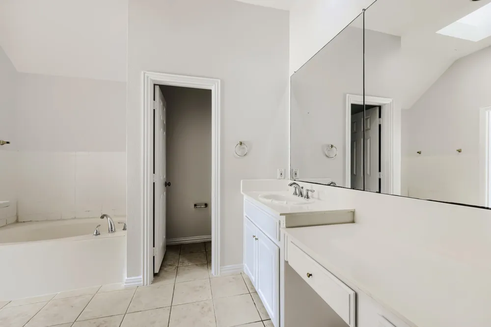 8115 Dogwood Lane Irving, TX 75063