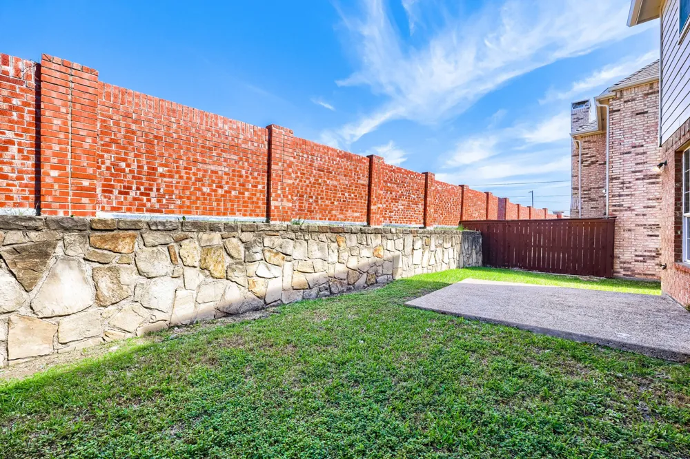 8115 Dogwood Lane Irving, TX 75063