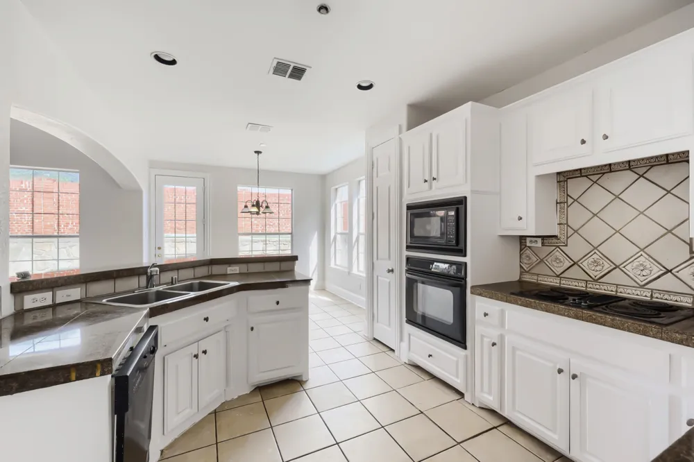 8115 Dogwood Lane Irving, TX 75063