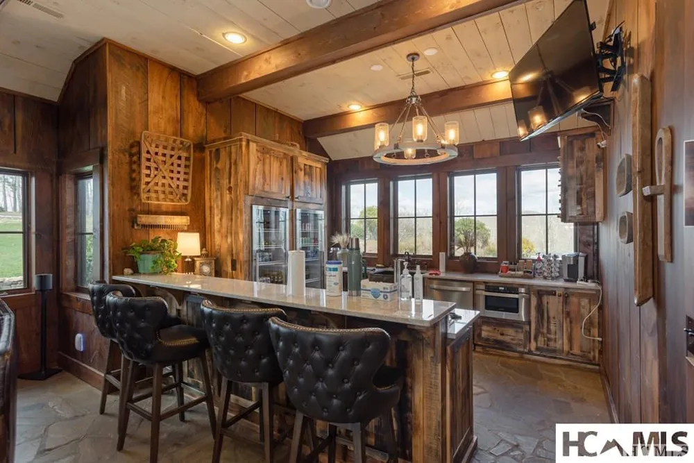 246 Outpost Trail Glenville, NC 28736