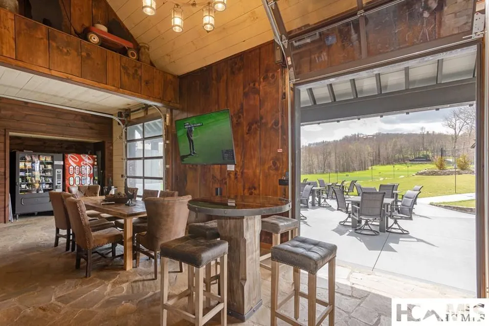 246 Outpost Trail Glenville, NC 28736