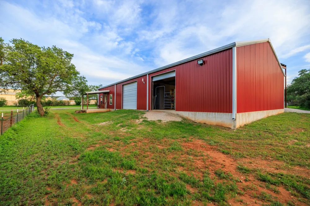 3724 Ranch Road 3347 Round Mountain, TX 78663