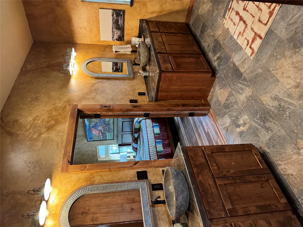 3724 Ranch Road 3347 Round Mountain, TX 78663
