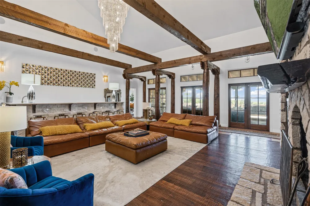 108 Dustin Circle Hudson Oaks, TX 76087