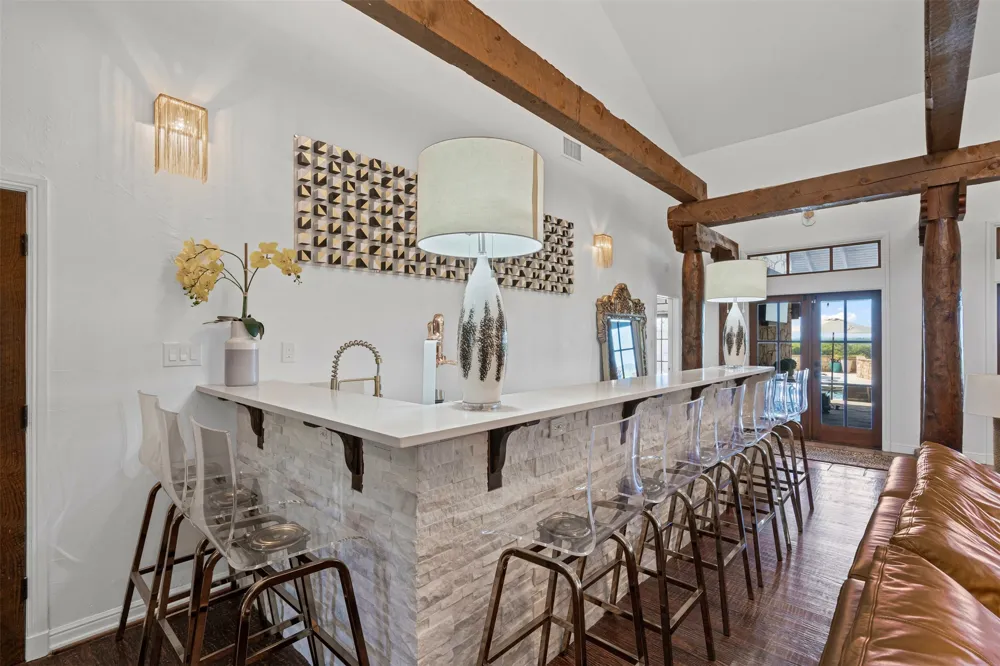 108 Dustin Circle Hudson Oaks, TX 76087