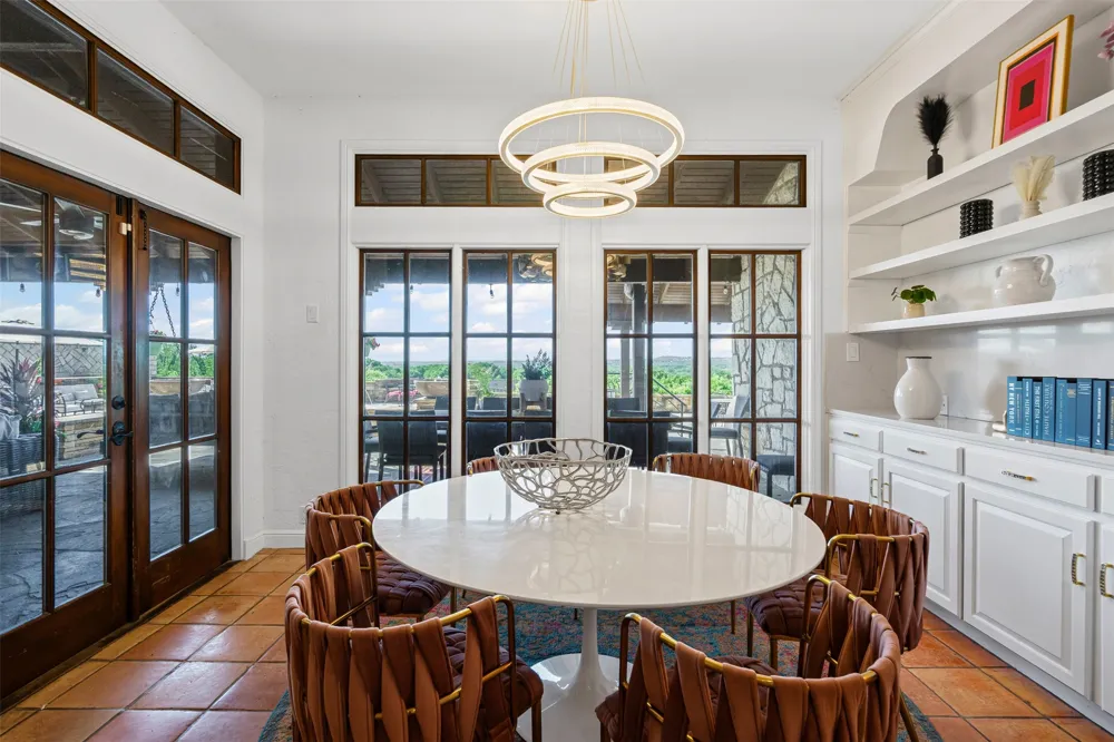108 Dustin Circle Hudson Oaks, TX 76087