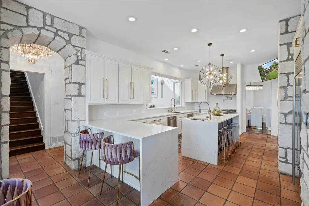 108 Dustin Circle Hudson Oaks, TX 76087
