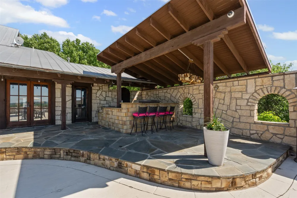 108 Dustin Circle Hudson Oaks, TX 76087