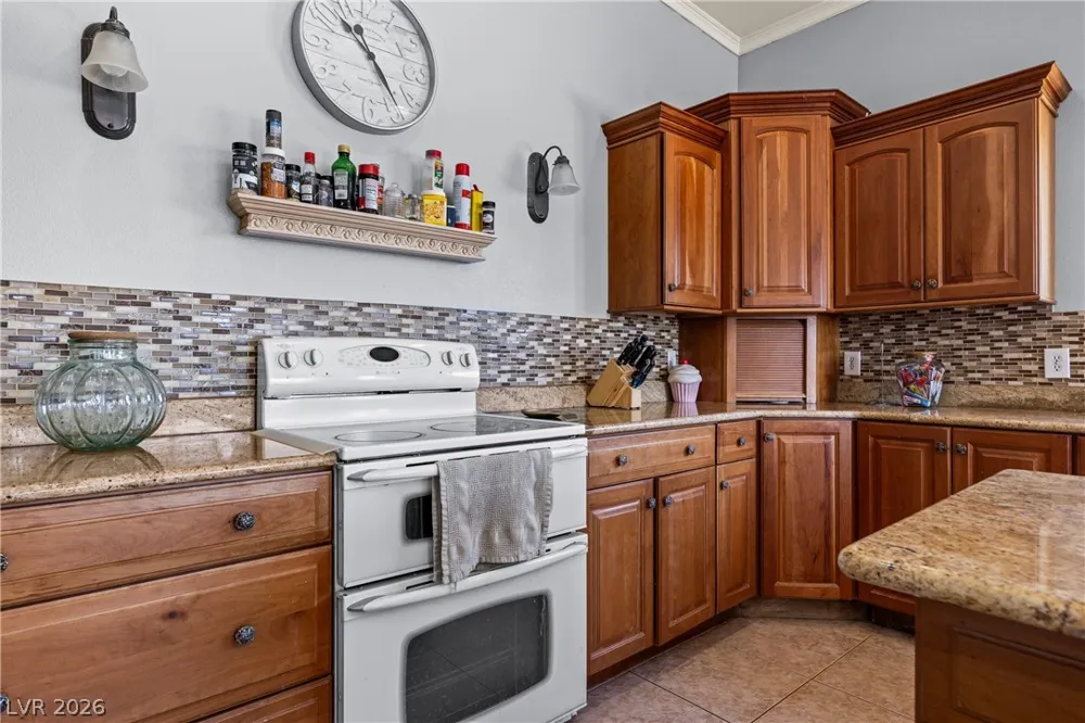 750 Leming Avenue Overton, NV 89040