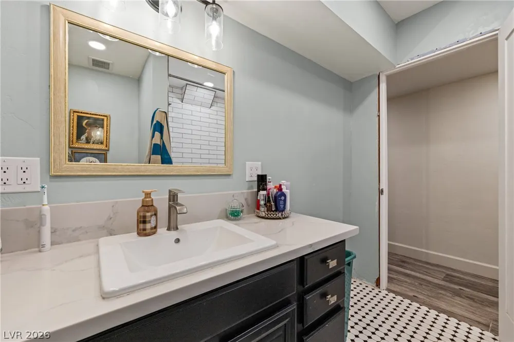750 Leming Avenue Overton, NV 89040